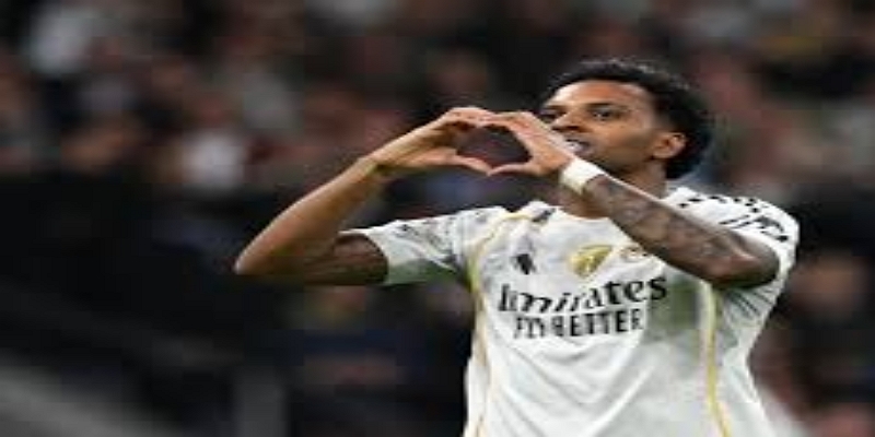 伯纳乌的秩序与统治：皇马无可争议的头名之路-开云体育