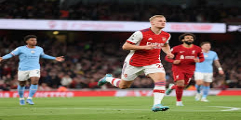 转会市场博弈：各方竞购分析 - 开云体育